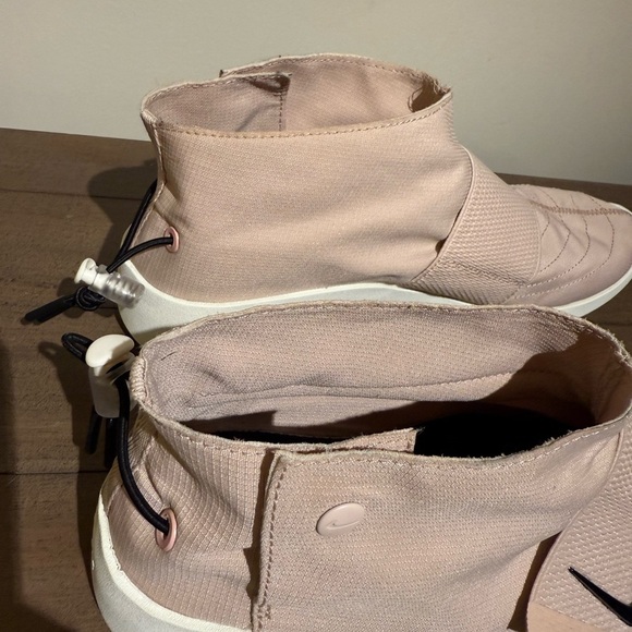Nike Air Men’s Fear of God Moc 'Particle Beige’ - Picture 11 of 11